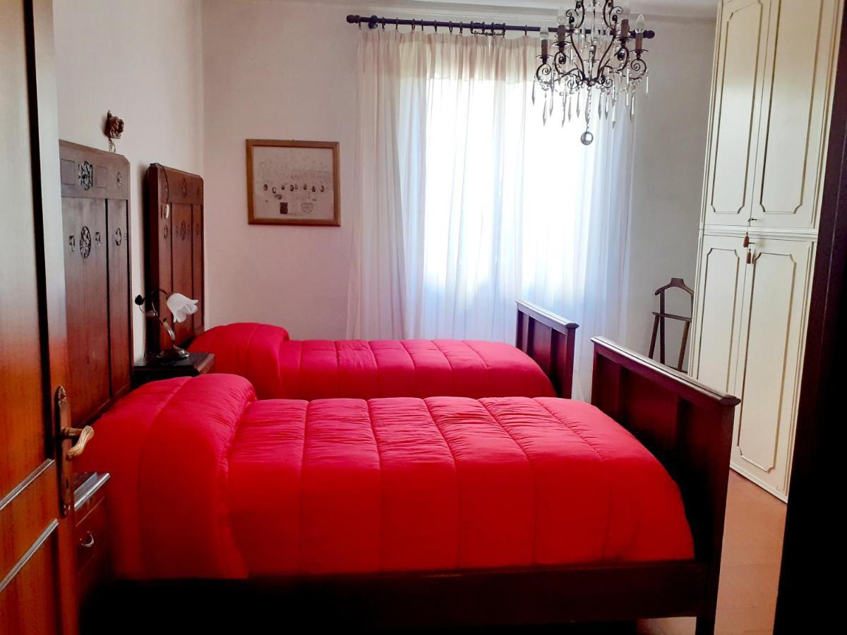 Апартаменты Casa Vacanze Dalla Nonna Биббьена Экстерьер фото