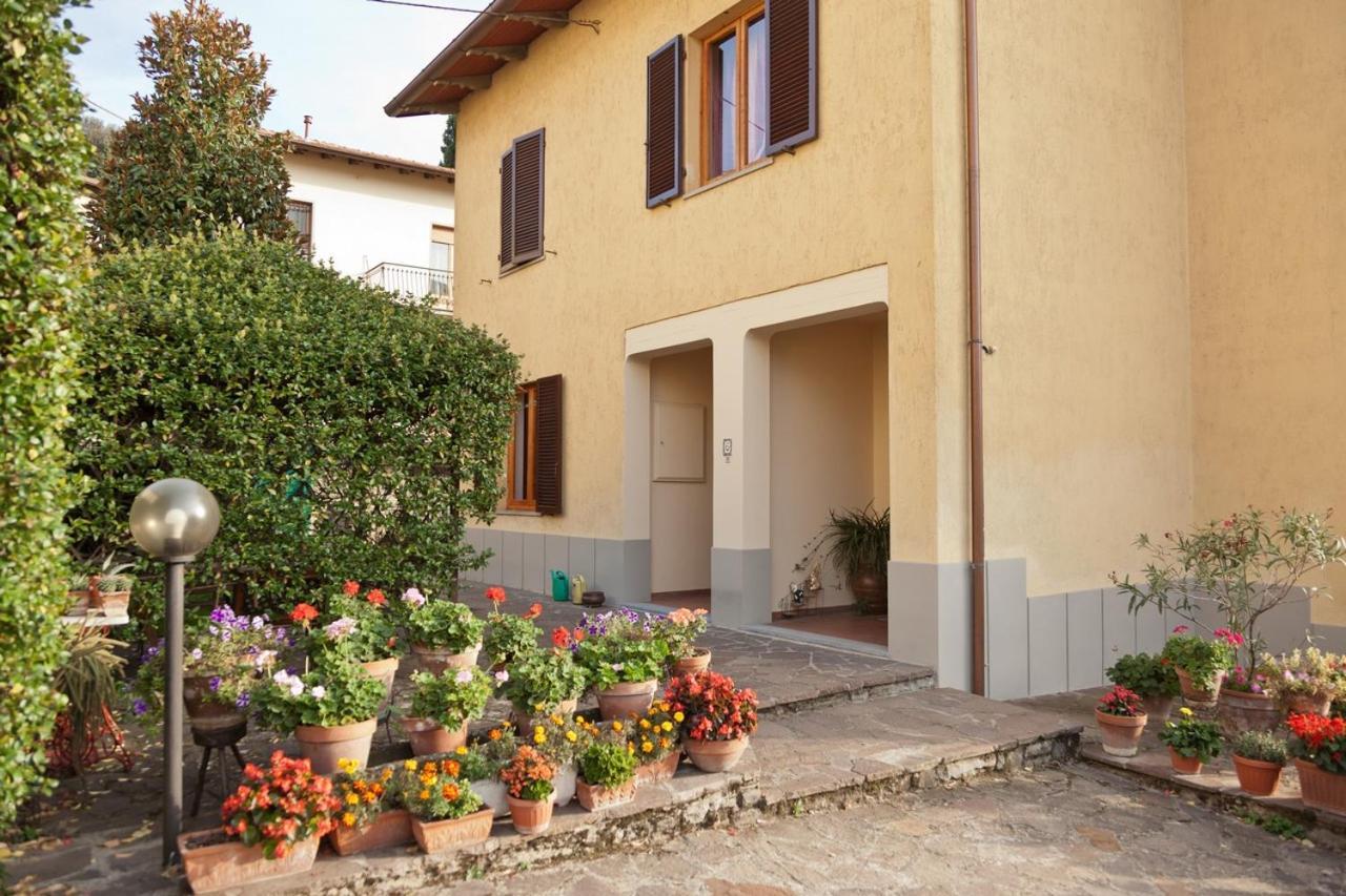 Апартаменты Casa Vacanze Dalla Nonna Биббьена Экстерьер фото